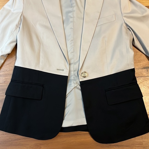 Theory Colorblock Blazer, size 6 - Picture 9 of 9